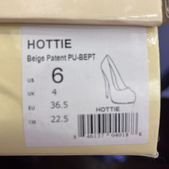 Beige Patent heels - Picture 7 of 7